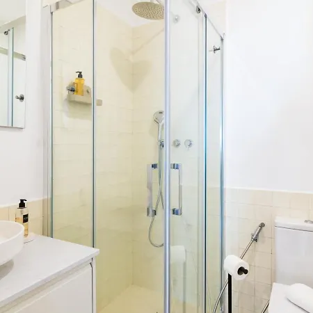 Campo De Ourique Gallery By Gonzalo's Guest Appartement